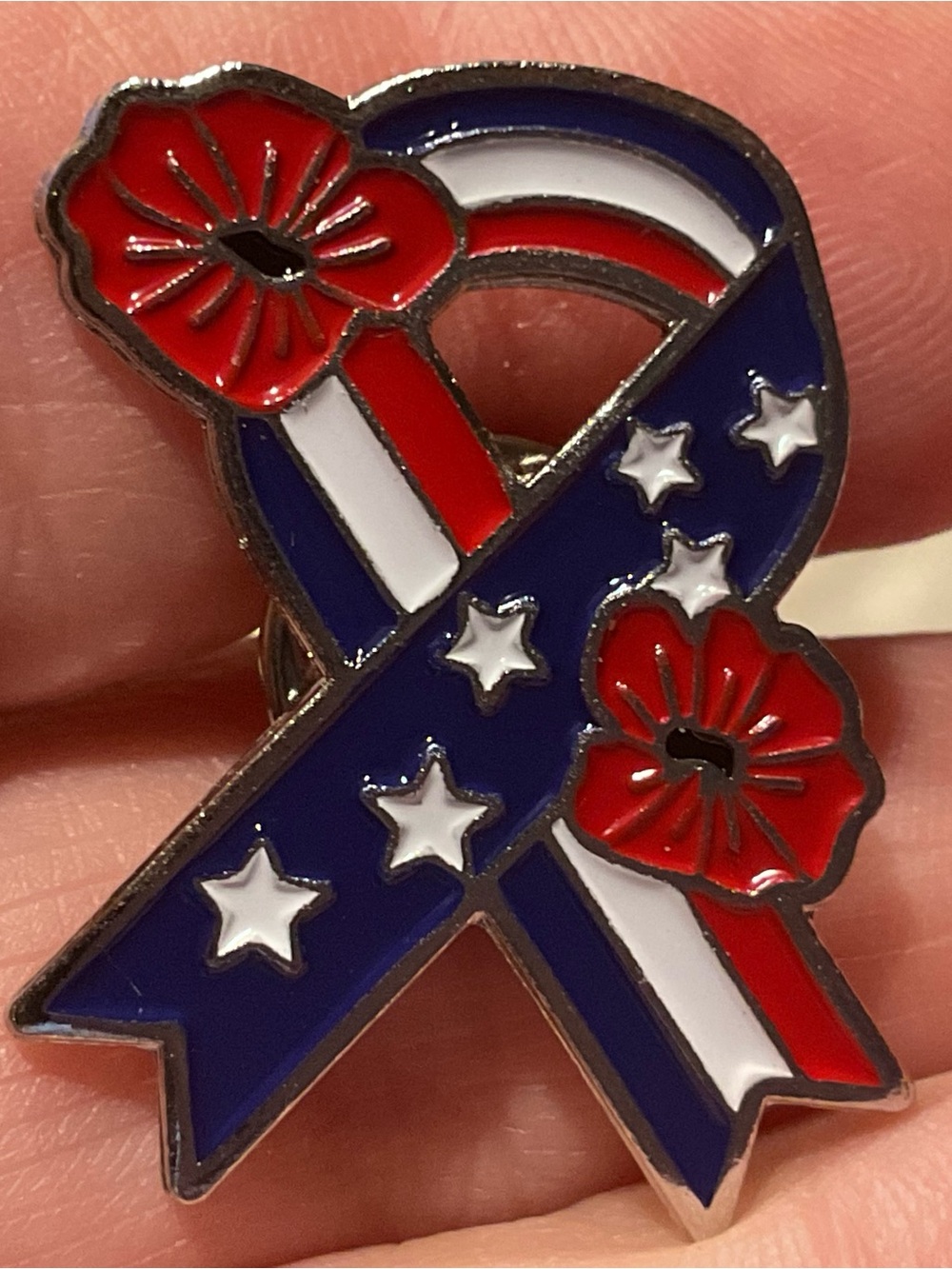 Poppy Ribbon Memorial Day Vest Pin 1.25” Patriotic Red White Blue New